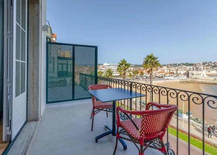 Westlight - Adults Only 4*